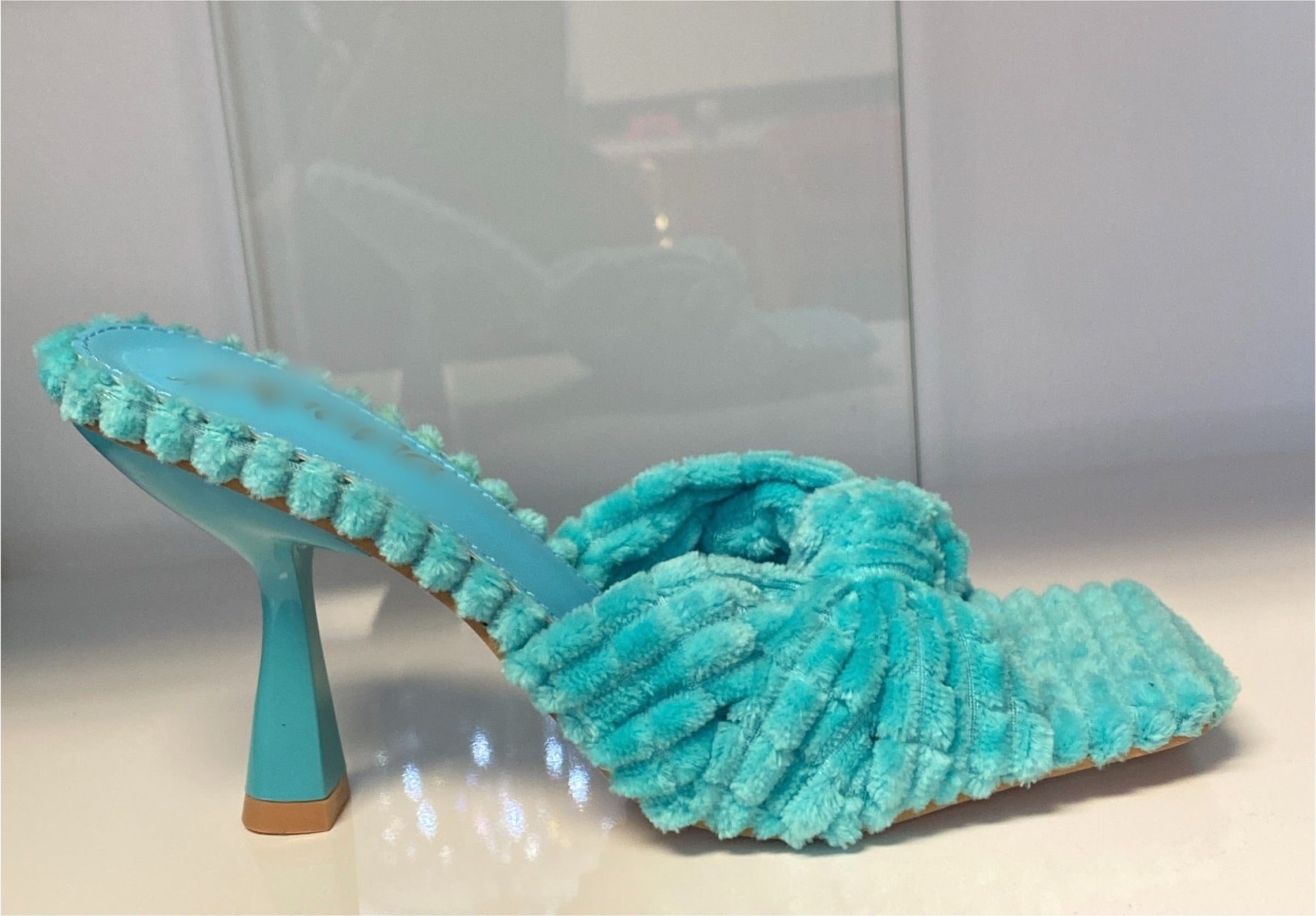 HER Turquoise Heel