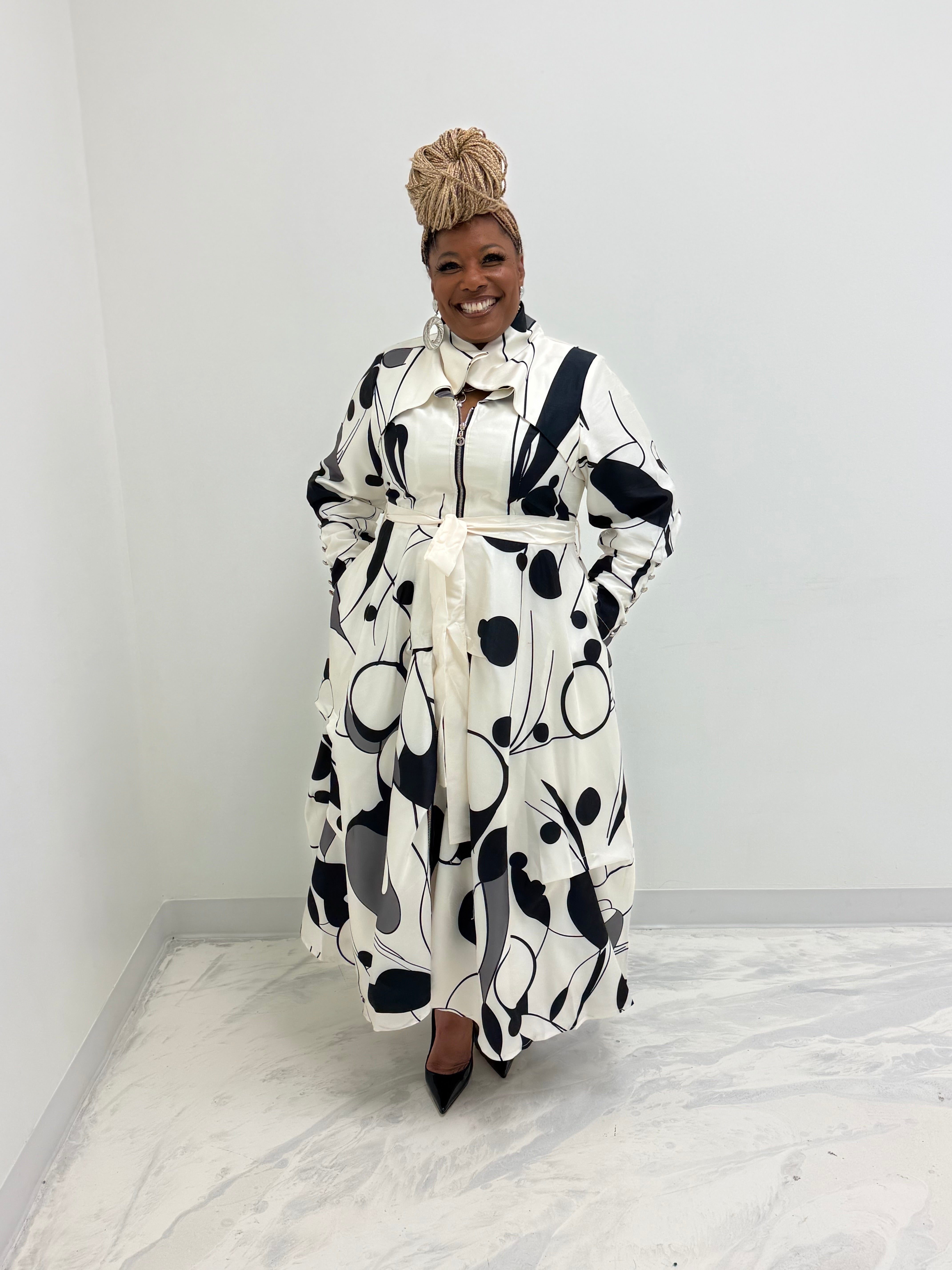 HER Black and White Print Dress